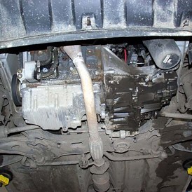 Unterfahrschutz Motor und Getriebe 2mm Stahl Fiat Doblo 2010 bis 2015 2.jpg